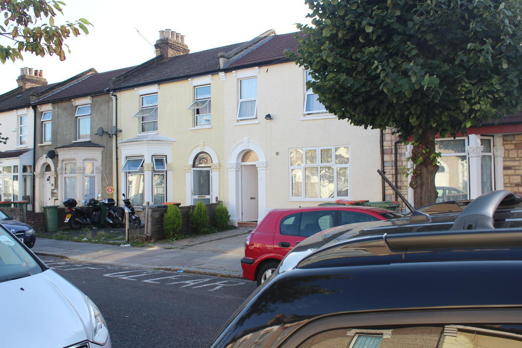Avenue Inn Ilford Exterior photo